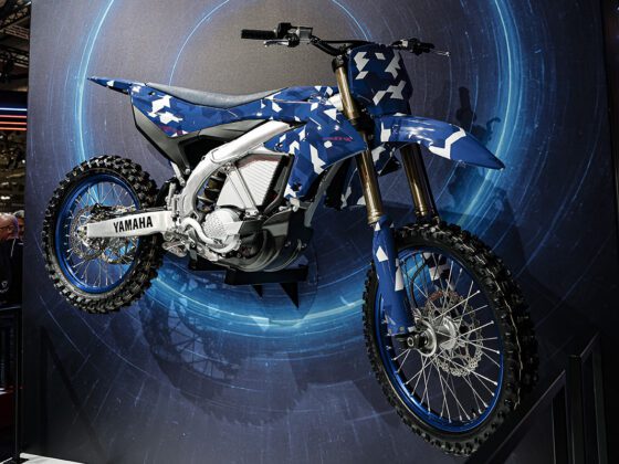 Yamaha-YE-01