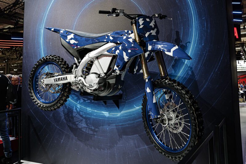 Yamaha-YE-01